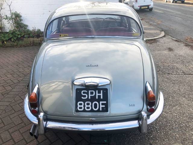 1967 Jaguar MK II 3.4 Automatic