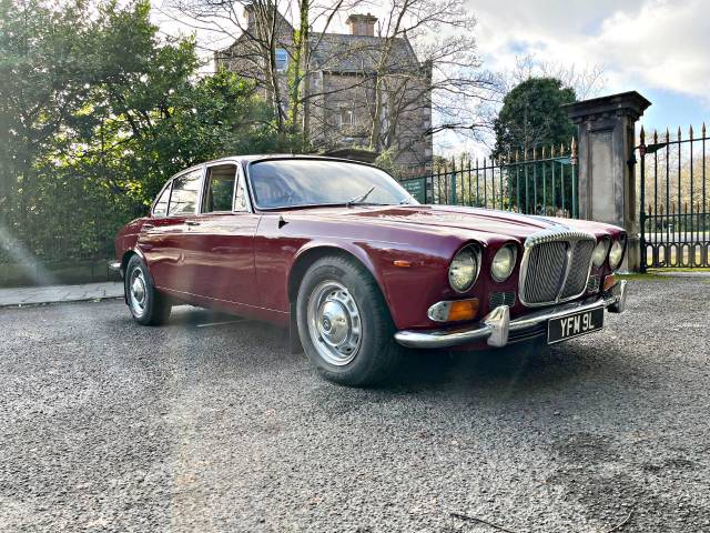 1972 Daimler Double Six 5.3 DOUBLE SIX AUTO