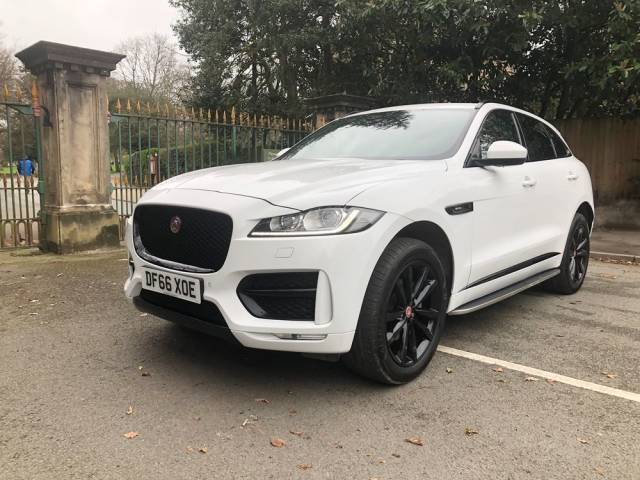 Jaguar F-Pace 2.0 D180 R-Sport SUV 5dr Diesel Auto AWD Euro 6 (s/s) (180 ps) SUV Diesel White